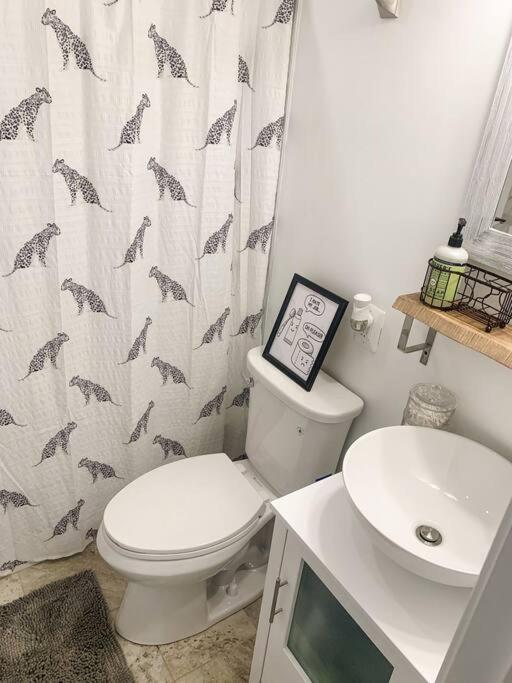 Cozy Modern Apt In The Heart Of Fells Point! Baltimore Eksteriør bilde