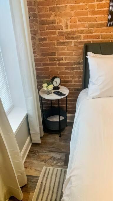 Cozy Modern Apt In The Heart Of Fells Point! Baltimore Eksteriør bilde