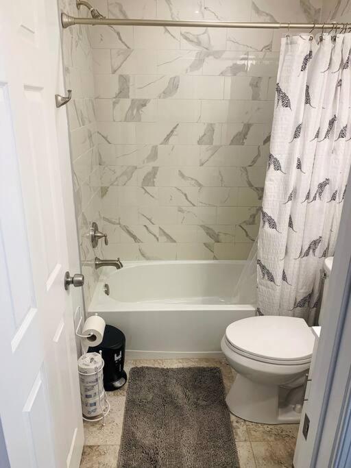 Cozy Modern Apt In The Heart Of Fells Point! Baltimore Eksteriør bilde